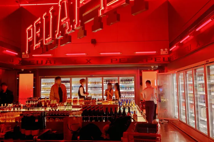 Unique Open‑Air Bar at Shenzhen Shopping Park: Futian Night Views,Drinks & Atmosphere