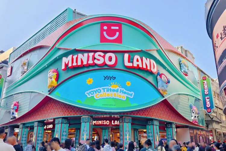 Miniso Land Finally Opens in Shenzhen Dongmen: Three‑Floor Themed Shopping Wonderland in Luohu
