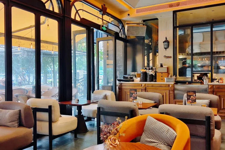 Garden‑Style Western Restaurant in Shenzhen: Hidden Dining Spot Near Shopping Park Station