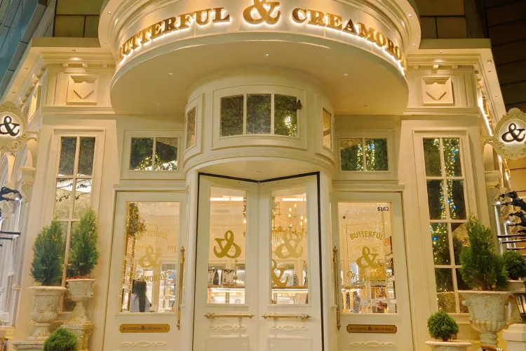 Popular Bakery at Shenzhen MixC Luohu: European‑Style Desserts & Photo‑Friendly Atmosphere